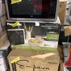 Panasonic 2.2 cu. ft. Countertop Microwave in Stainless Steel Built-in with Cyclonic Wave Inverter Technology and Sensor Cook