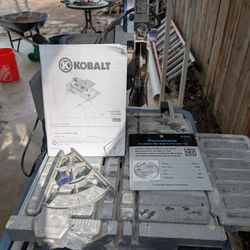 Kobalt 7-inch Sliding Tile Wet Saw, Stand and extra Blade
