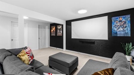 Projector Screen