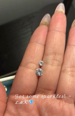 Loose natural diamonds