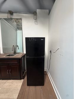 2 year old fridge. 100$