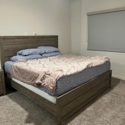 King Size Bed With Nightstand And Spring box