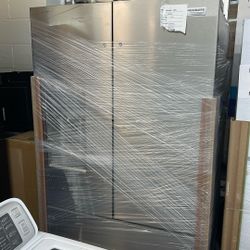 Frigidaire French Door Refrigerator (28 Cu. Ft. Standard-Depth)