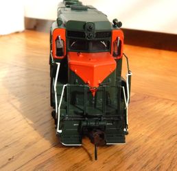 HO DCC Great Northern GP30 electric train locomotive