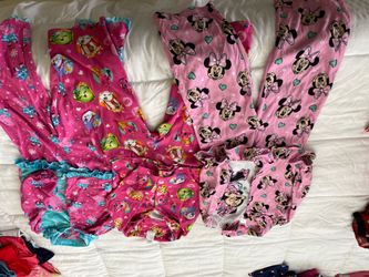 Girl pajama set size 4T