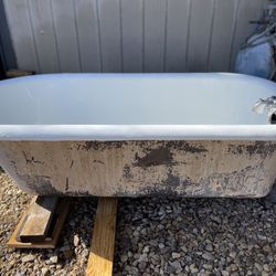 Oak hill Bathtub