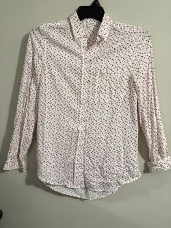 Cute Blouse With Beautiful Hearts.  Size Small 