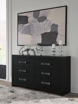 Maeling Black Six Drawer Dresser