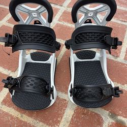 Union “Cadet Pro” Snowboard Bindings (SMALL) NEW