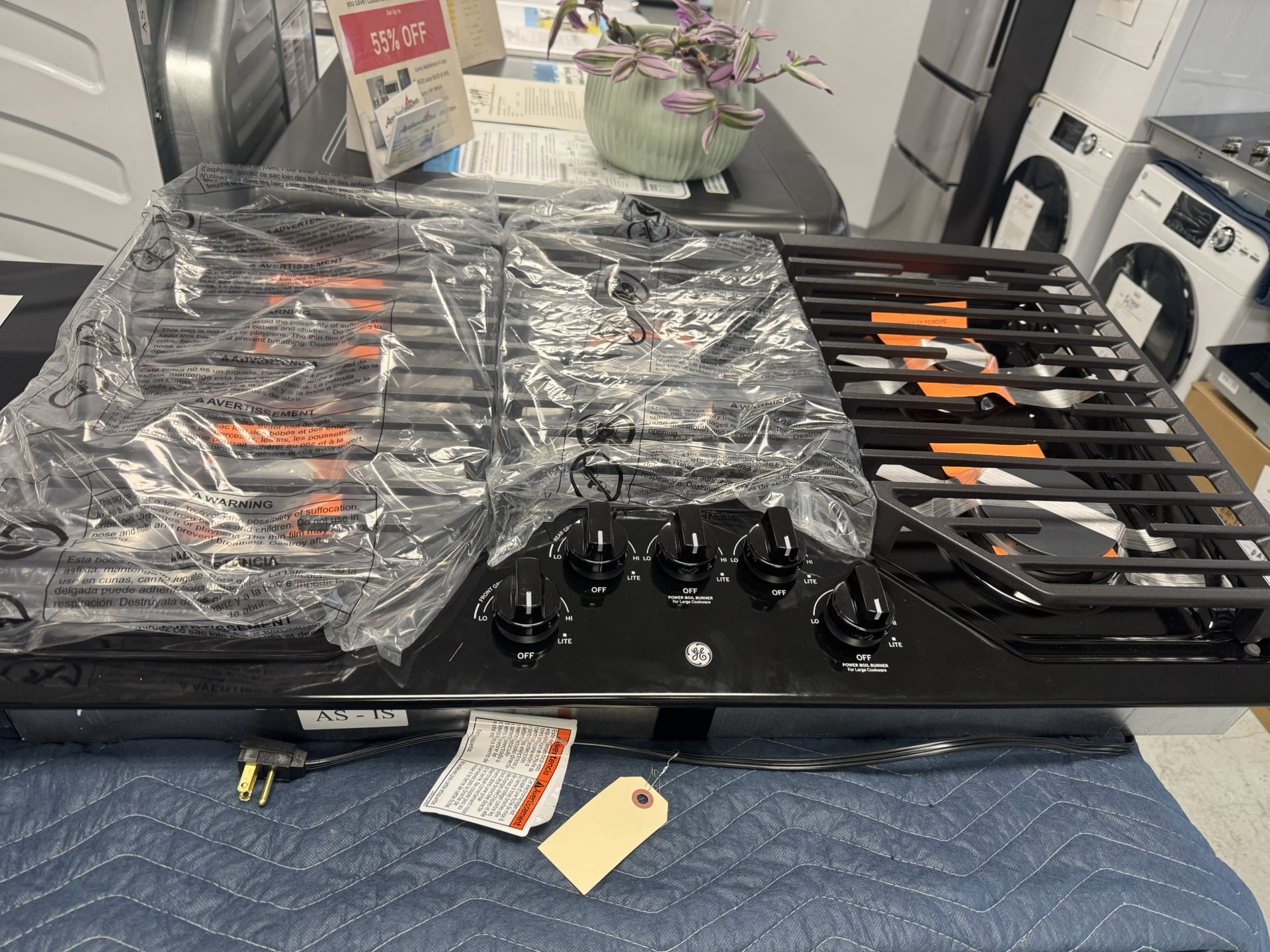 36 Inches Wide Black Gas Cooktop