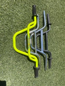 4 bmx handle bar. Dyno pretzel Dayglo, mongoose 16”Dyno 20”Dyno bar