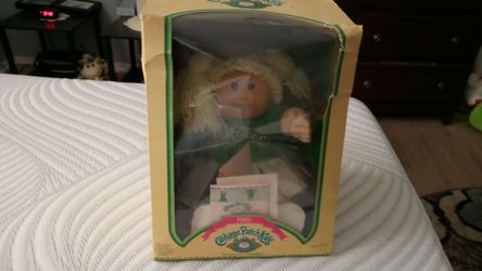Original never taken out of box Cheerleader Cabbage Patch doll
