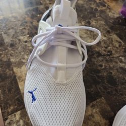 Mens White Puma Size12