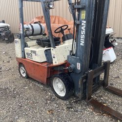 Nissan 60 6kLb Forklift