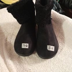 Women's Long Bay Black Boots Size 5
