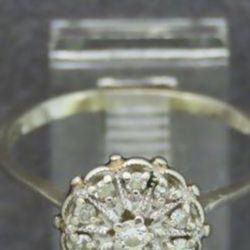 14K Ring With Clear Stones 18 CT TW 3.1 Grams..