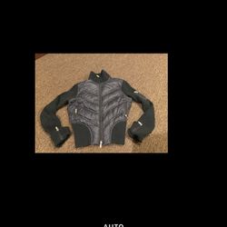 EUC Bebe Women’s Black Quilted Sweater Zipper Jacket Coat M Chic Bomber