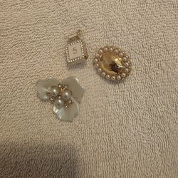 Brand New 3 Piece Set Of Elegant Charms For Any Shoes/ Clogs