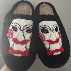 Brand New Horror saw Jigsaw Fuzzy Cozy Black Womens Slippers Size 5.5/6 And 6/7