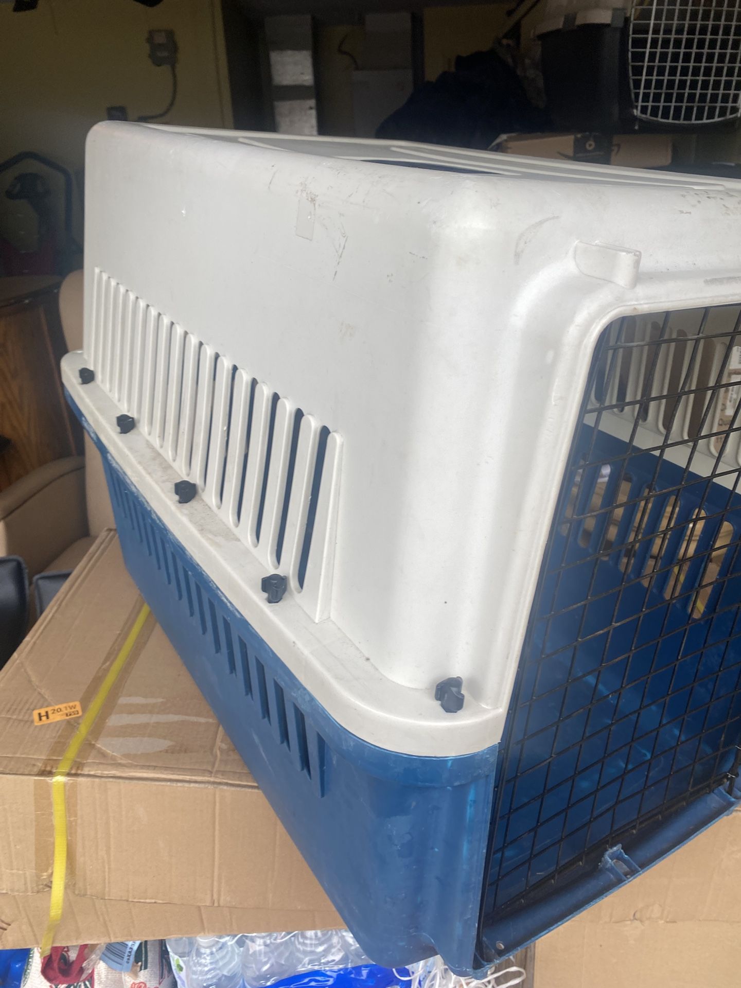 Medium Cage Carrier 