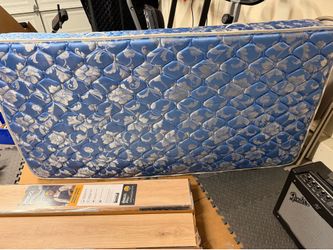 Twin mattress