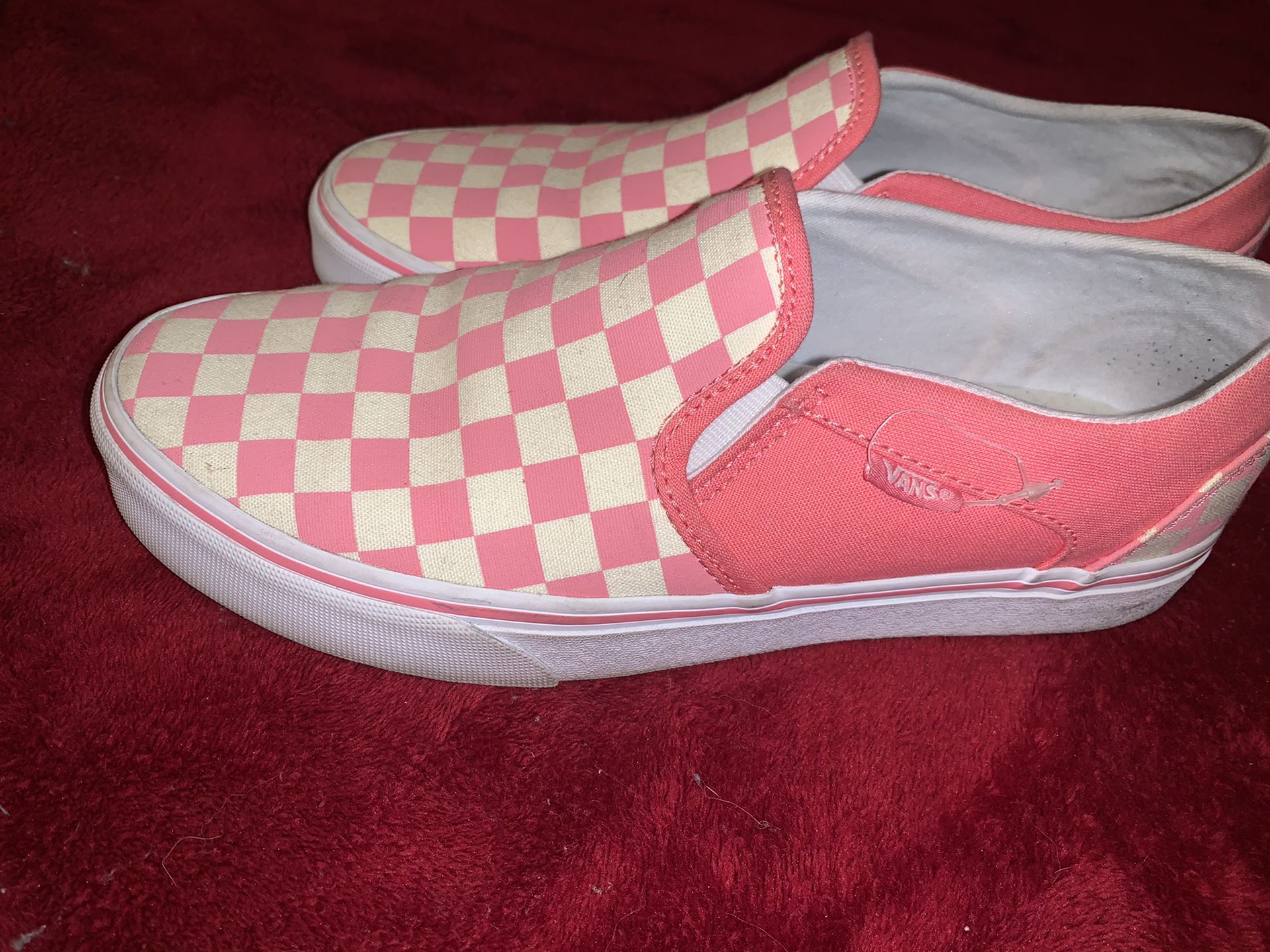 Pink and white checkered Van’s Women’s size 9.