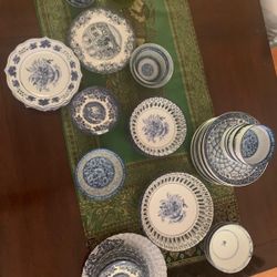 Exquisite Vintage Blue And White Plate Collection 20+