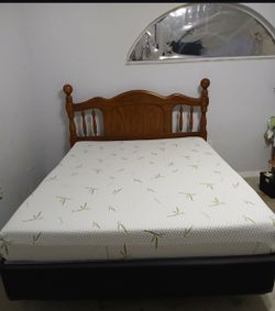 Queen Bed /Bamboo Memory foam