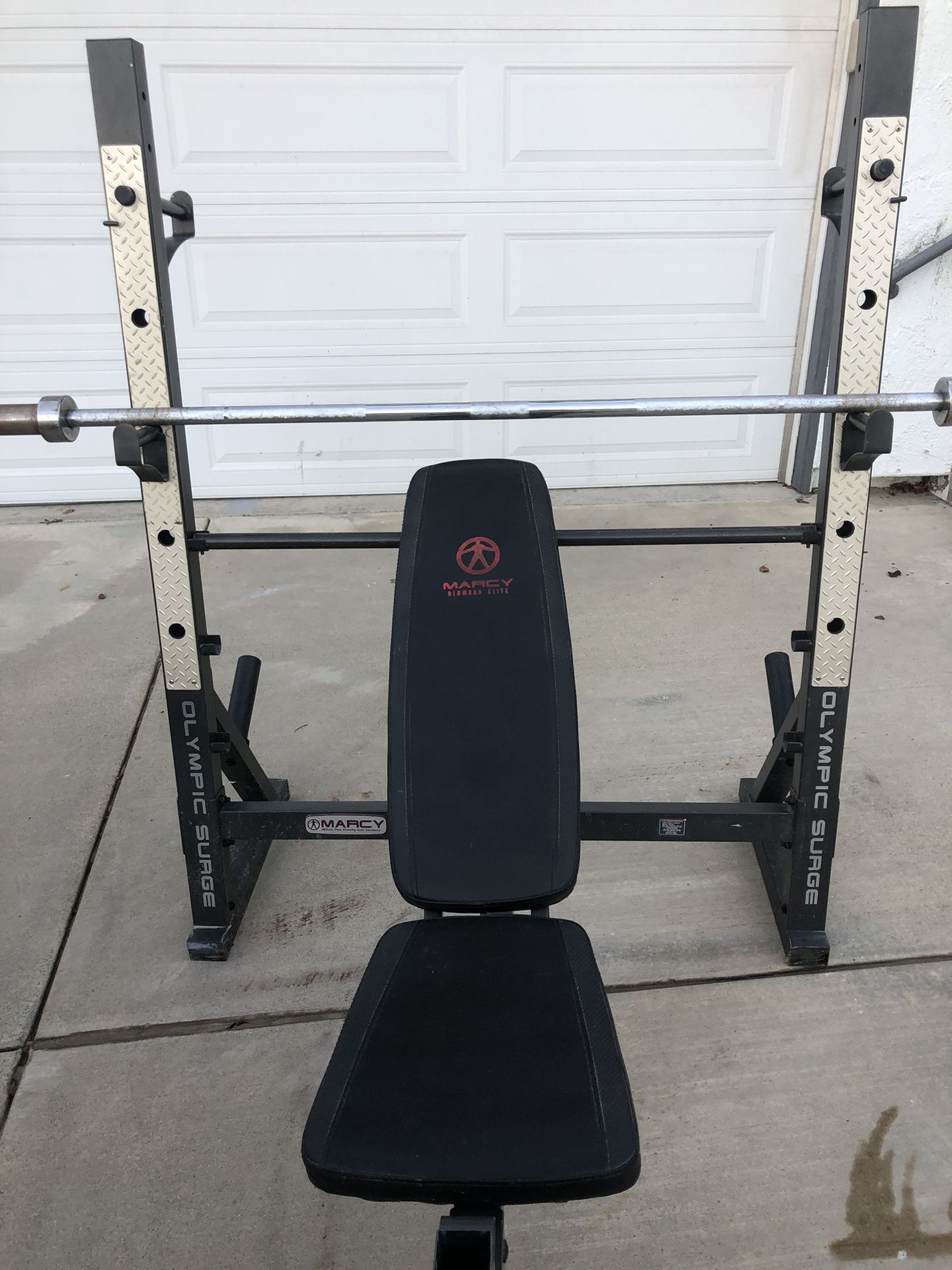 Weight Bench With Olympic Bar