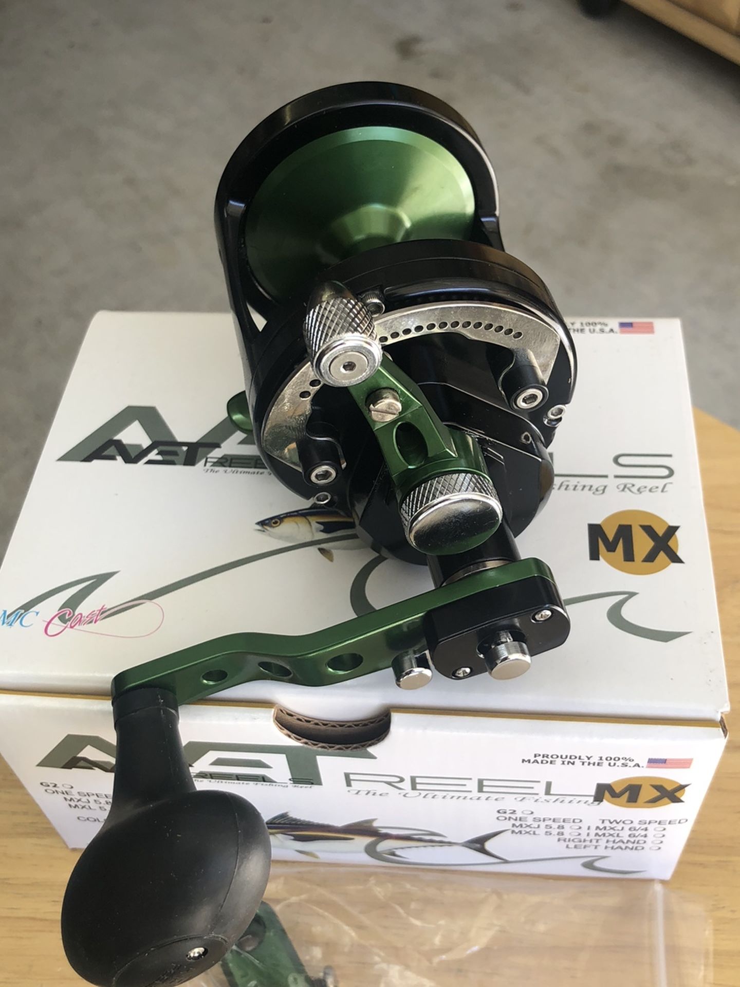 Avet MXL 6/4 MC Raptor Fishing Reel