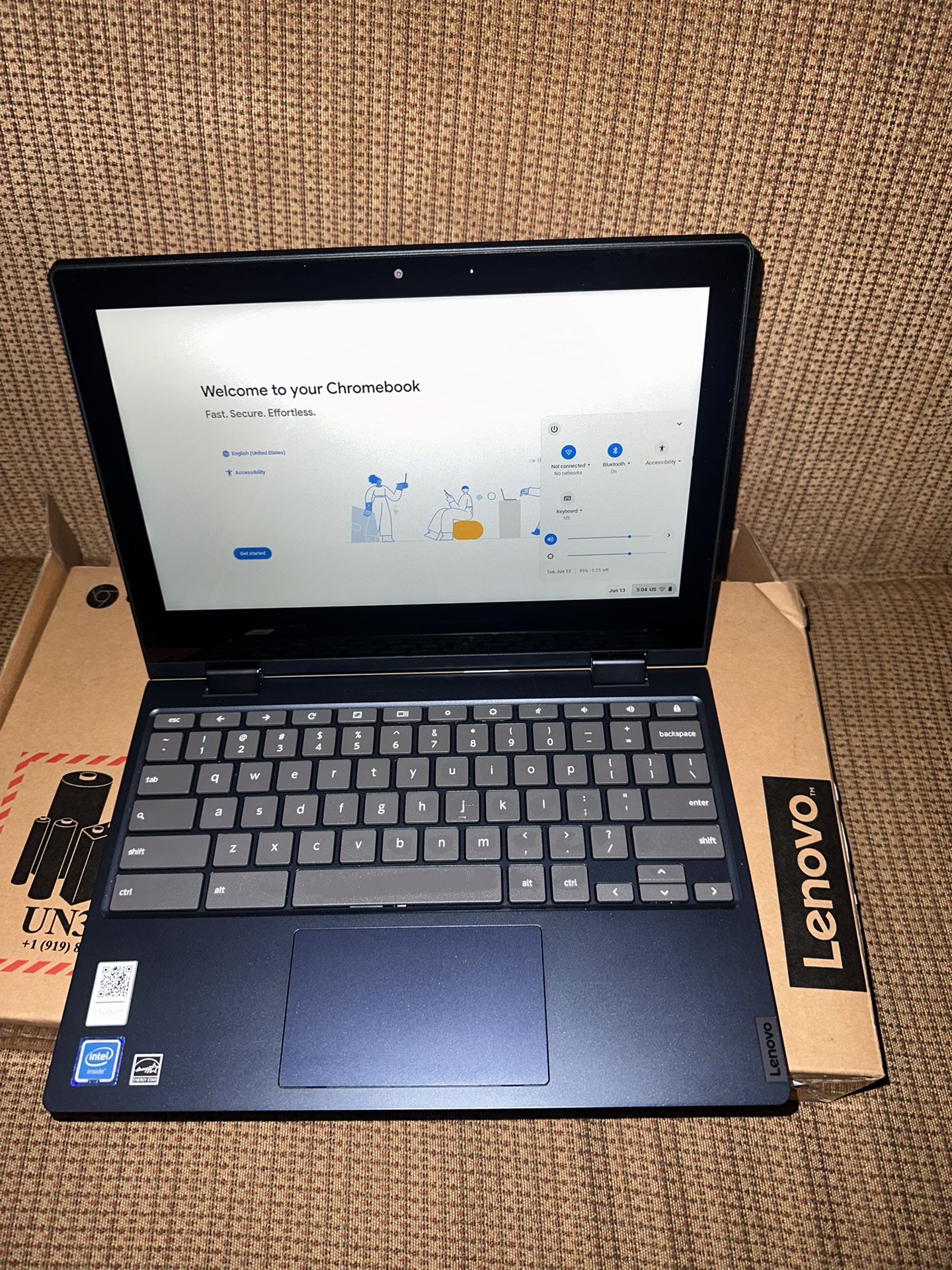 Lenovo - Flex 3 Chromebook 11.6" HD Touch-screen Laptop - Celeron N4020 - 4GB - 64GB eMMC - Abyss Blue