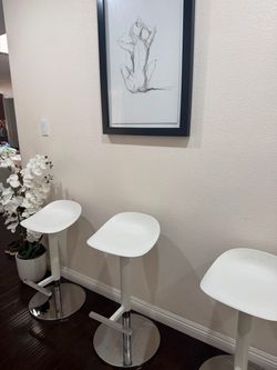 White Modern Bar Stools with Chrome Base – Set of 3