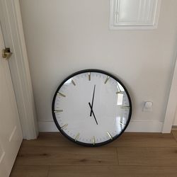 Large wall clock