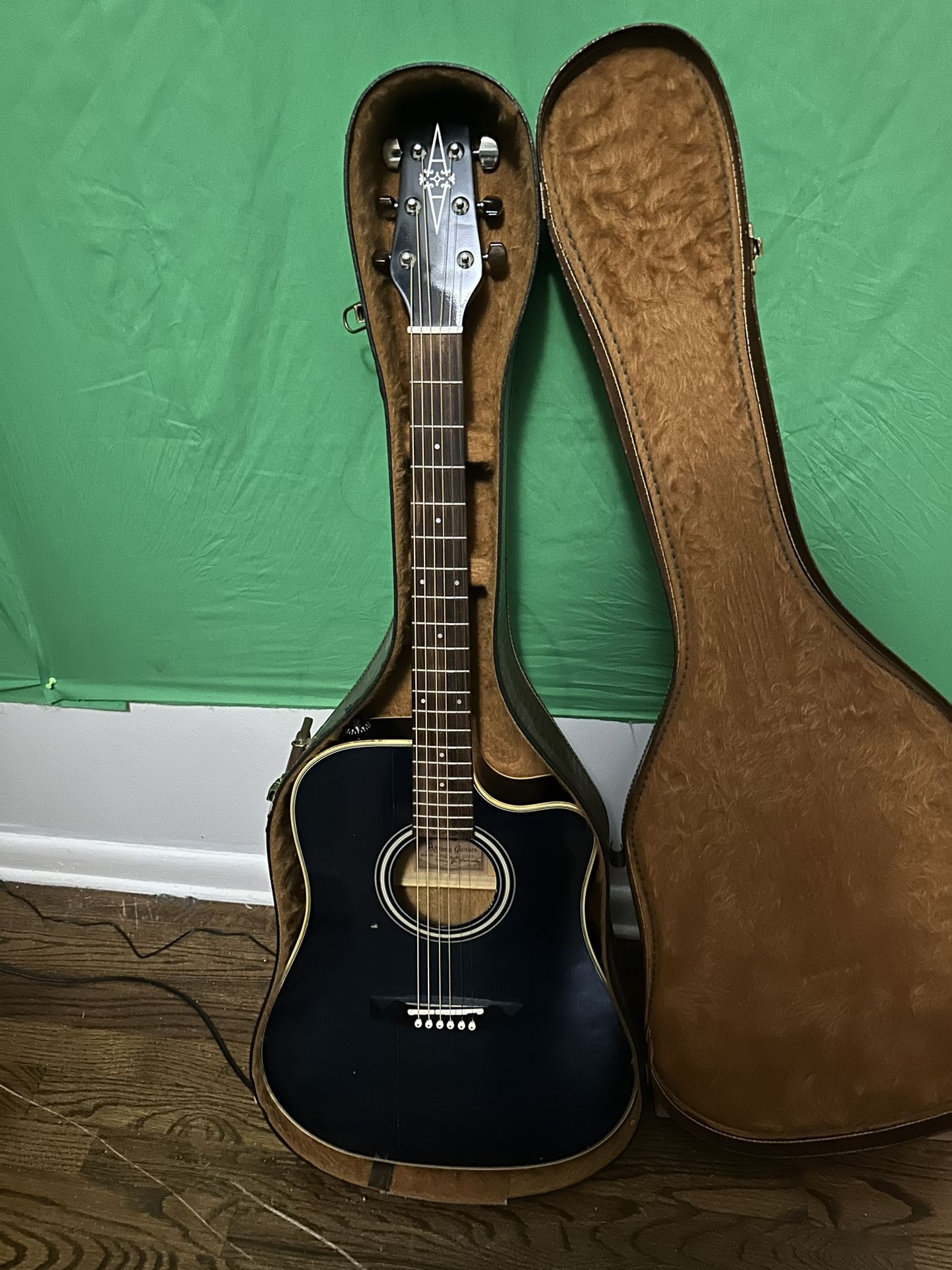 Álvares Guitar