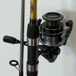 Brand new Shimano 7’ spinning rod and reel fishing combinations