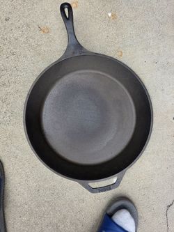 Lodge pan