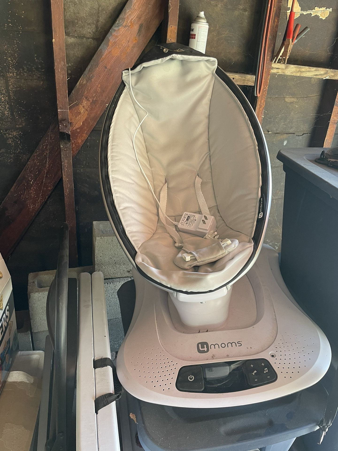 4moms mamaRoo Swing