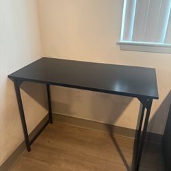 40X19 Inch Desk With Headphone Hook 