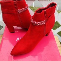 Women’s Suede Point Toe Rhinestone Heels