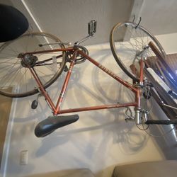 Schwinn  Le tour tourist Bike 
