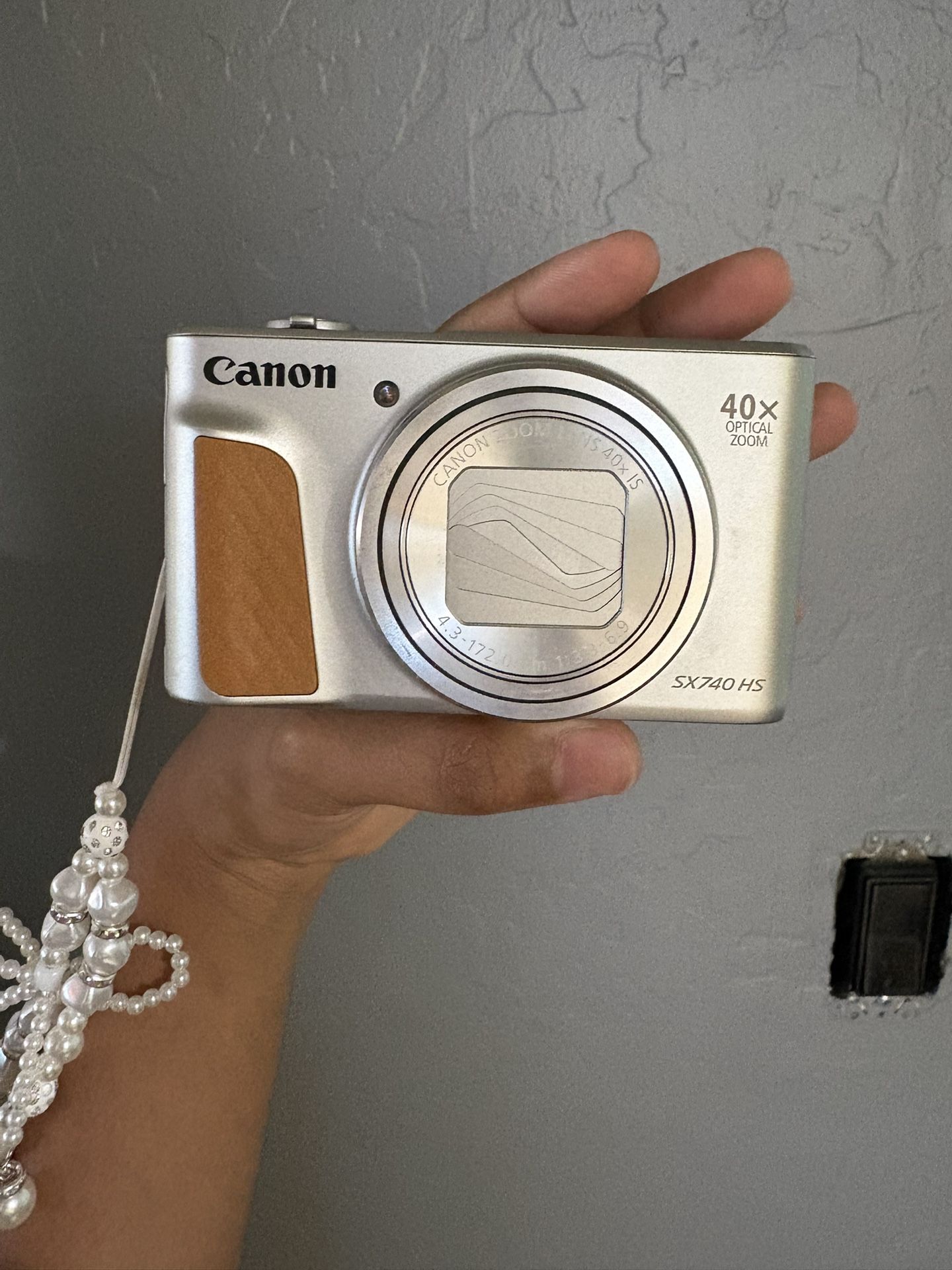 Canon Powershot SX740 HS (Silver)