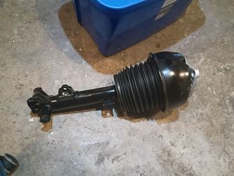 Front Left Air Shock Strut w/ ADS For Mercedes W218 CLS400 CLS550 RWD 2012-2018