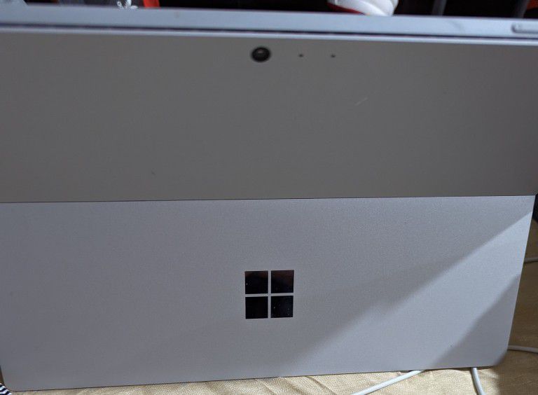 Surface Pro 6 Like New