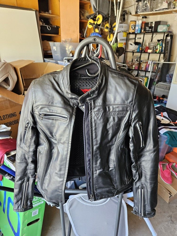 ZAURAX LEATHER JACKET
