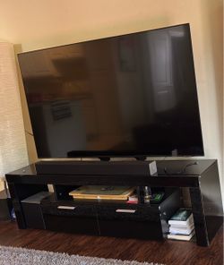 Samsung 65” TV Qled
