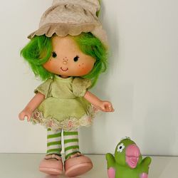 Vintage Strawberry Shortcake Doll - Lime Chiffon with Pet Parfait Parrot