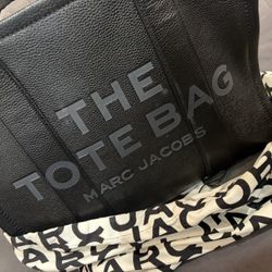 Large Marc Jacob’s Tote Black Leather