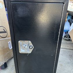 Truck Underbody toolbox