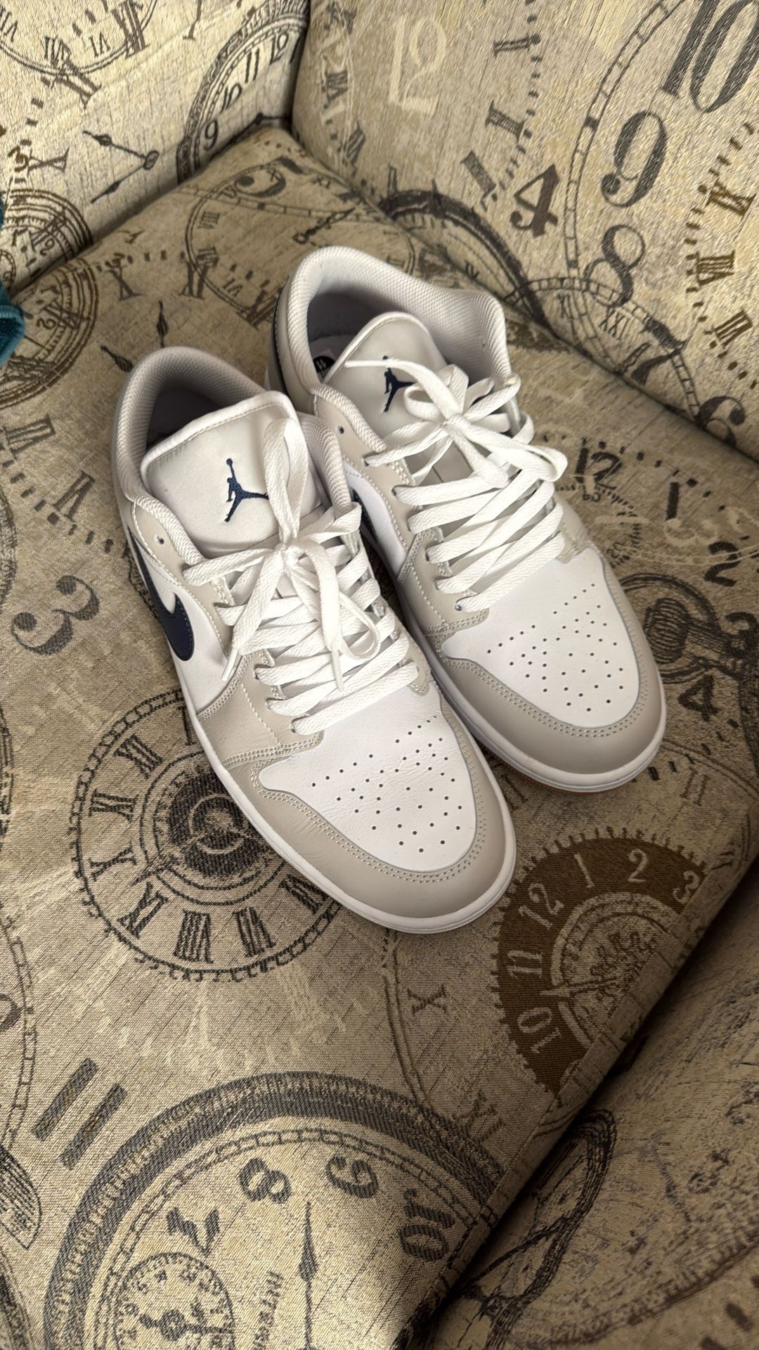 Jordan Low Sz 11