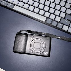 Ricoh GR Digital IV (Pls Read Ad)